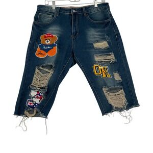 Mens Distressed Denim Shorts Medium Wash Graphic Teddy Bear Patch Raw Hem Size M